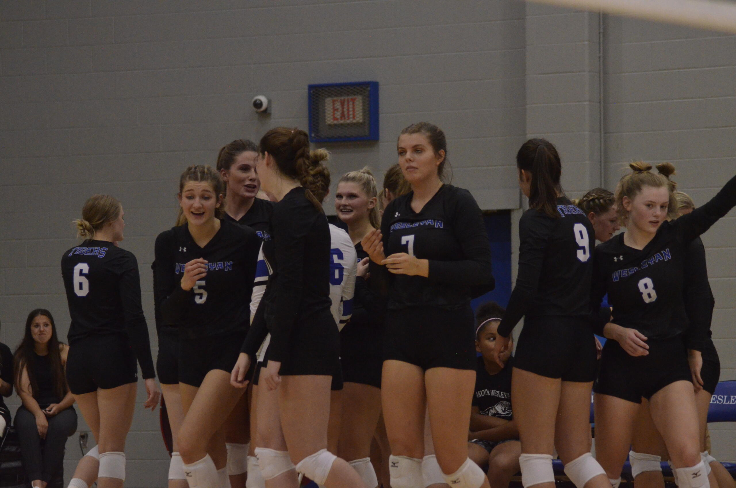 DWU volleyball defeats Morningside on the road on Saturday