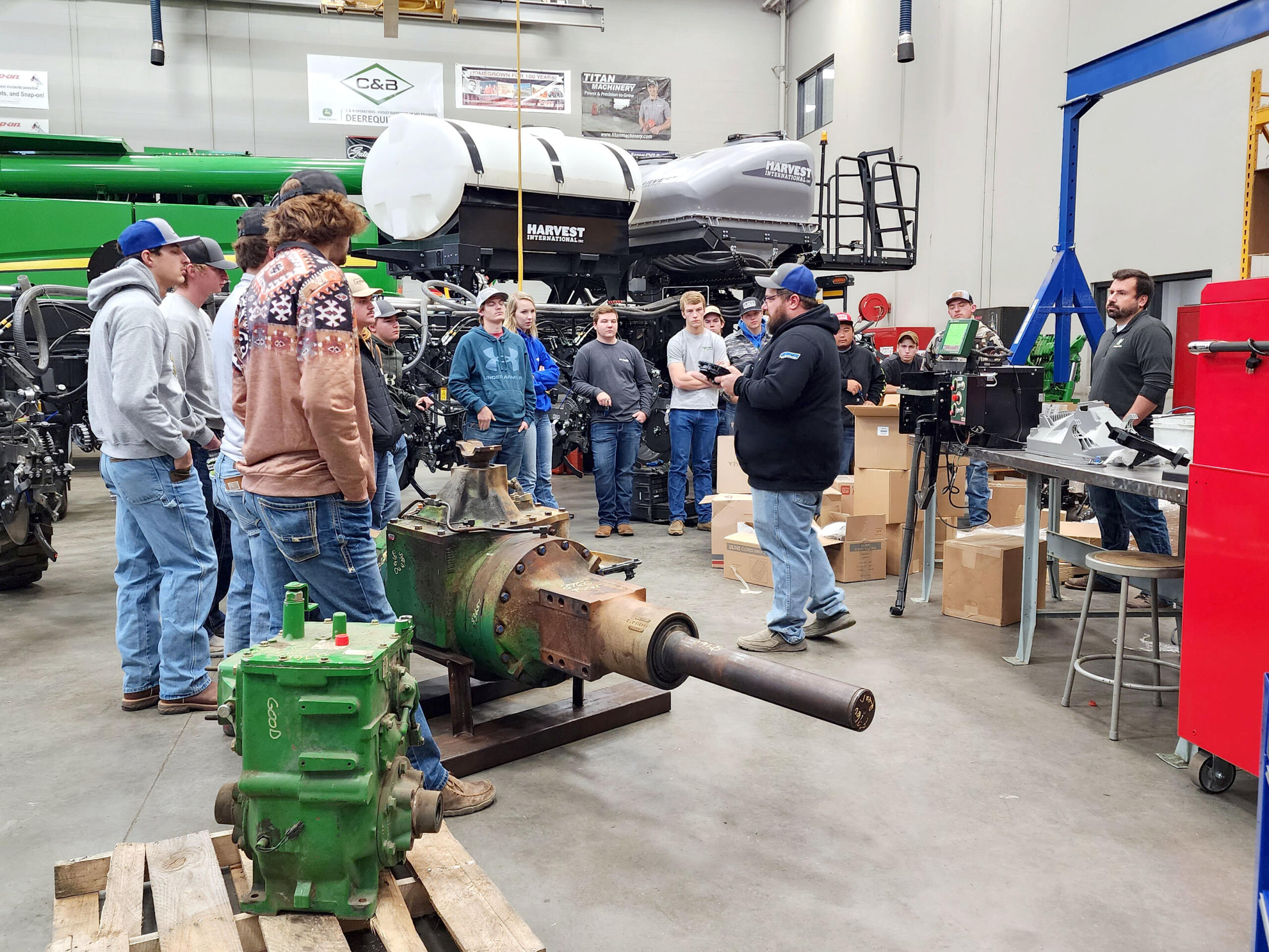 MTC students gain experience through Precision Ag collaboration MTC students gain experience through Precision Ag collaboration