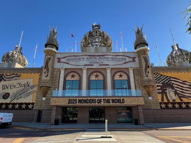 Mitchell SD weather Mitchell South Dakota weather Mitchell SD weekend weather Mitchell SD weather forecast Mitchell SD 5-day forecast Mitchell SD February weather Mitchell SD Feb. 5-9 forecast weekend forecast Mitchell SD South Dakota weekend weather Davison County SD weather Mitchell SD wind forecast breezy conditions Mitchell SD wind gusts Mitchell SD chance of flurries Mitchell SD sprinkles and flurries Mitchell SD light snow chances Mitchell SD precipitation chances Mitchell SD temperature trend Mitchell SD warmer temperatures Mitchell SD cold nights Mitchell SD travel weather Mitchell SD road conditions weather Mitchell SD outdoor plans weather Mitchell SD National Weather Service Mitchell SD forecast NWS forecast Mitchell South Dakota