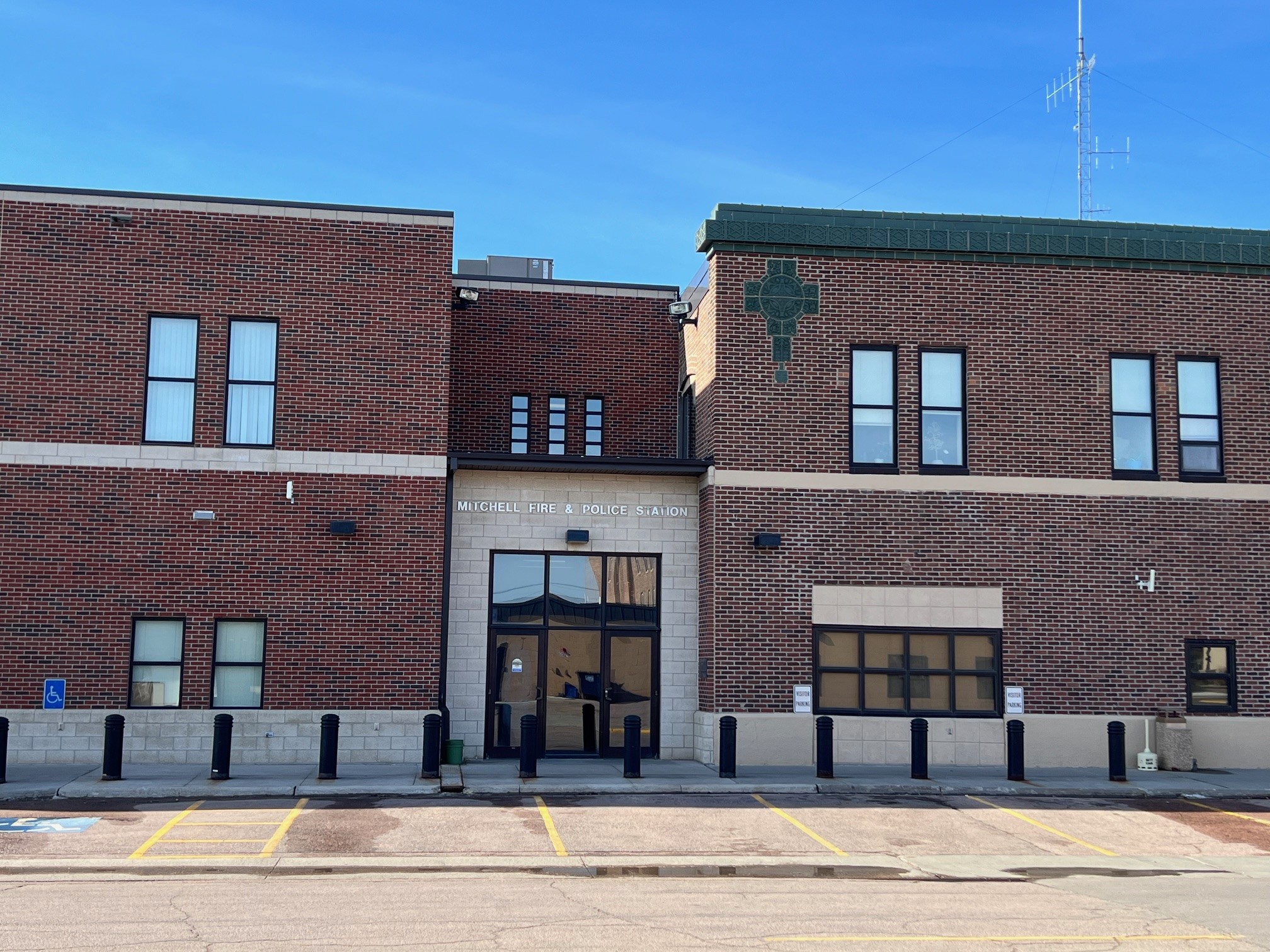 Mitchell SD crime report 2025 South Dakota 2025 crime report Mitchell Mitchell Police say Mitchell is safe Mitchell SD violent crime rate Mitchell property crime statistics 2024 598 total offenses Mitchell 2024 larceny cases Mitchell SD burglary cases Mitchell SD drug-related crime Mitchell South Dakota Mitchell Police Department public safety repeat offenders Mitchell SD random violence uncommon Mitchell community safety Mitchell SD Mitchell Republic crime numbers South Dakota crime statistics by city