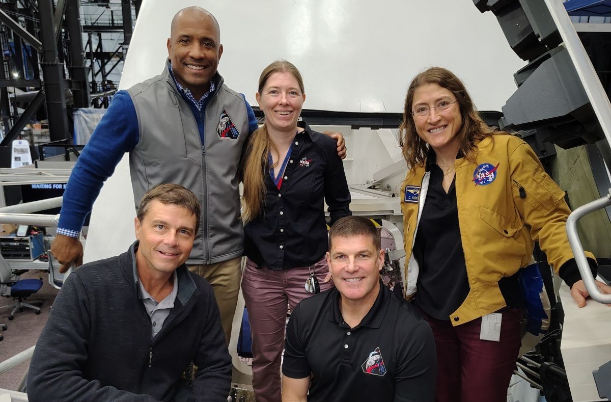 Katrina Willougby with the Artemis II Crew