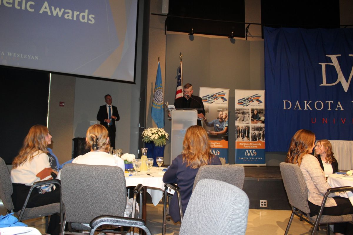 KMIT's Mike Kelly presenting awards