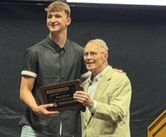 Young man from Huron high school, Blake Ellwein receives Mr. Basketball award for 2026
