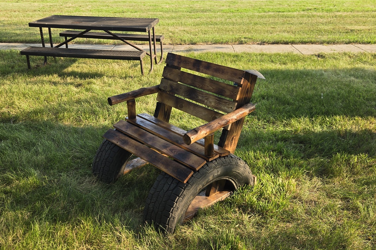 Custom wood seat at 4-H Achievement Days in Charles Mix County