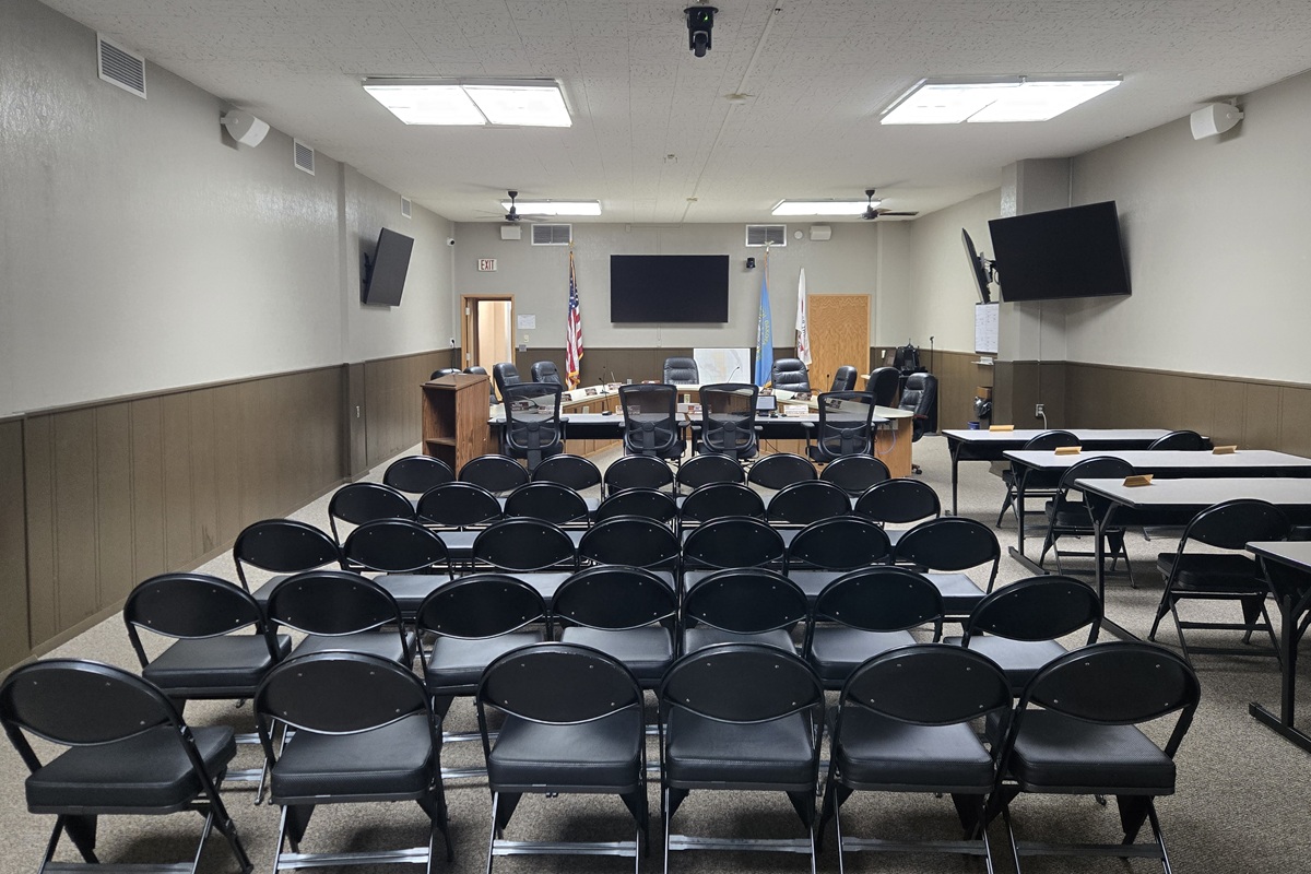 Council chambers at Mitchell City Hall when empty.