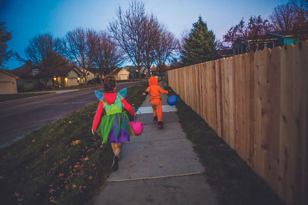 Weekend Happenings: Halloween Fun, DWU Sports and Community Events in Mitchell Oct. 30–Nov. 1